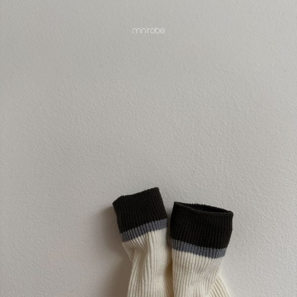 Minirobe 牛奶糖襪組
